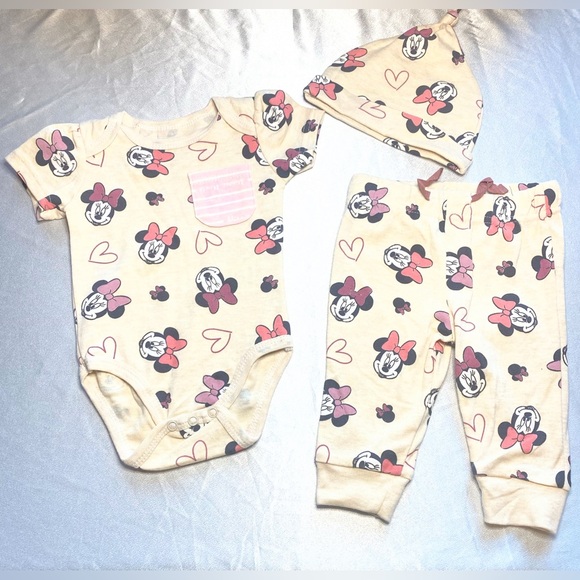 BABY GIRL DISNEY BUNDLE 3-6MO - Picture 9 of 13